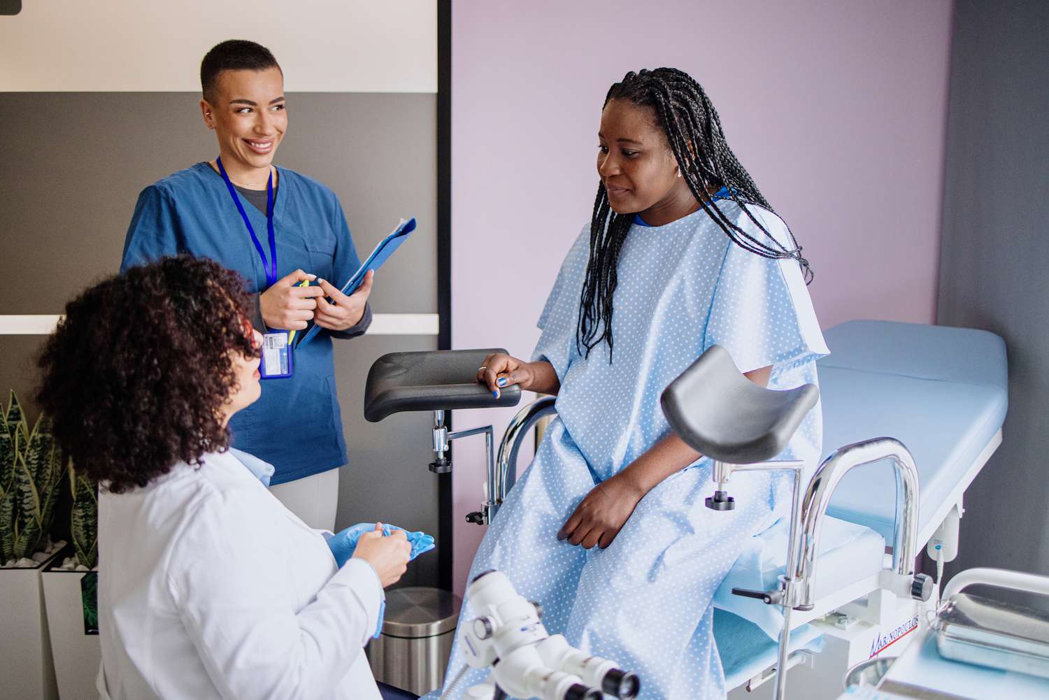 Examen gynécologique au cabinet du médecin